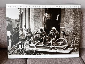 Twee fotos Tour de France op hout beschikbaar voor biedingen