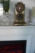 antiek geheel koperen klok met bloem motief, Ophalen of Verzenden