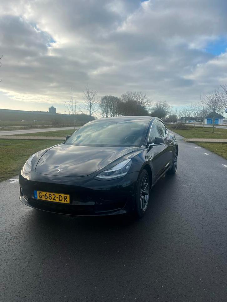 Tesla Model 3 2019 Zwart, Auto's, Tesla, Particulier, Model 3, Bluetooth, Climate control, Cruise Control, Dodehoekdetectie, Elektrische stoelverstelling