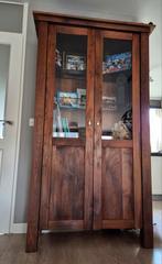 Massief houten buffetkast - Noten - Krimpen a/d IJssel, Huis en Inrichting, Kasten | Vitrinekasten, Ophalen, Met deur(en), 100 tot 150 cm