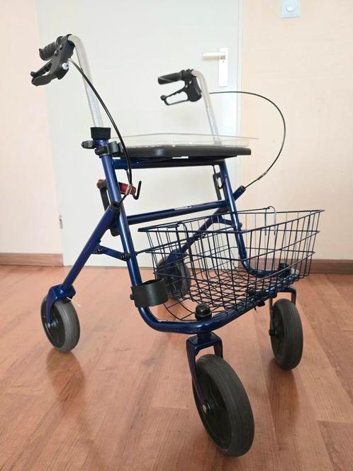 NIEUWE THUASNE ROLLATOR + GRATIS VERVOER. Quatro Blue inklap, Diversen, Rollators, Nieuw, Lichtgewicht, Opvouwbaar, Ophalen of Verzenden