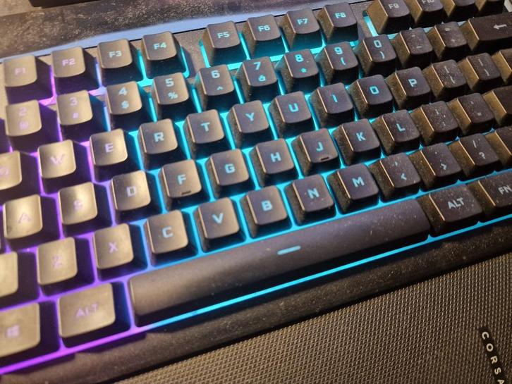 Corsair K55 RGB Pro Gaming Toetsenbord, Computers en Software, Toetsenborden, Zo goed als nieuw, Qwerty, Bedraad, Gaming toetsenbord