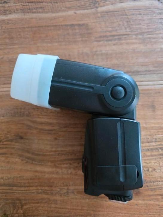 Yongnuo YN560-II flitser met bounce diffuser, Audio, Tv en Foto, Fotografie | Flitsers, Zo goed als nieuw, Overige merken, Ophalen of Verzenden