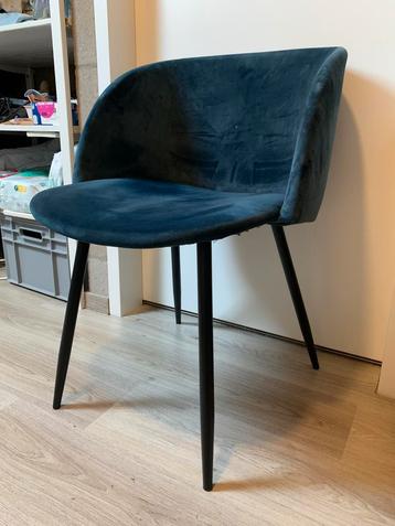 Fluwelen stoelen - twee atuis - blauw - comfoetabel beschikbaar voor biedingen
