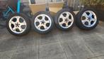 Vier lichtmetalen Mercedes Benz velgen met band., Gebruikt, 255 mm, Velg(en), Winterbanden