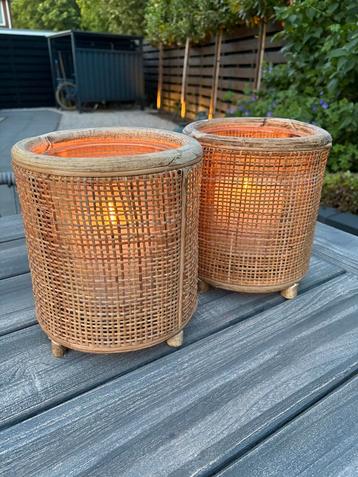 2 mooie windlichten beschikbaar voor biedingen