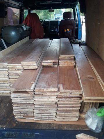 Mooie houten vloerplanken beschikbaar voor biedingen