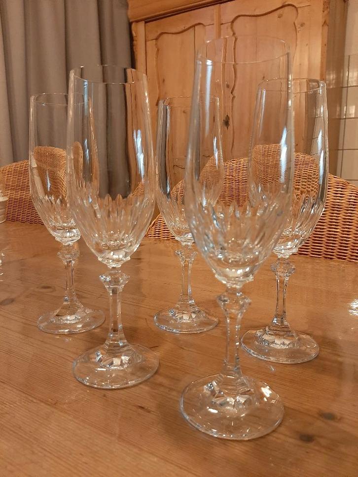 SCHOTT ZWIESEL - 5 KRISTALLEN - CHAMPAGNE / PROSECCO GLAZEN, Huis en Inrichting, Keuken | Servies, Zo goed als nieuw, Glas of Glazen