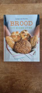 Brood uit Eigen Oven - Levine van Doorne, Boeken, Vegetarisch, Ophalen of Verzenden, Zo goed als nieuw, Levine van Doorne