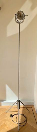 Design vloerlamp Anta , zilverkleur, Huis en Inrichting, Lampen | Vloerlampen, Ophalen, Zo goed als nieuw, 150 tot 200 cm