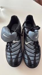 Voetbal schoenen, Maat XS of kleiner, Ophalen of Verzenden, Zo goed als nieuw, Schoenen