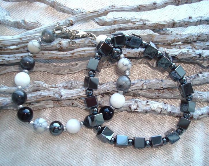 SALE; Set van 2 armbanden met halfedelsteen ArmSet003, Sieraden, Tassen en Uiterlijk, Armbanden, Nieuw, Elastiek, Zwart, Met bedels of kralen