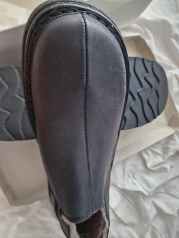 Echte Lammfell schoenen  beschikbaar voor biedingen
