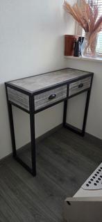 Side table Gratis, Huis en Inrichting, Tafels | Sidetables, Ophalen, Gebruikt, 50 tot 100 cm, 25 tot 50 cm