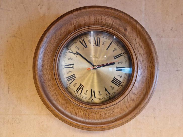 Selva Quartz Wandklok - Licht Eiken, Huis en Inrichting, Woonaccessoires | Klokken, Gebruikt, Wandklok, Analoog, Ophalen of Verzenden