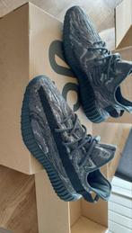 Yeezy Boost 350 V2 Dark Salt - Maat 44, Kleding | Heren, Schoenen, Ophalen, Zo goed als nieuw, Zwart, Sneakers of Gympen