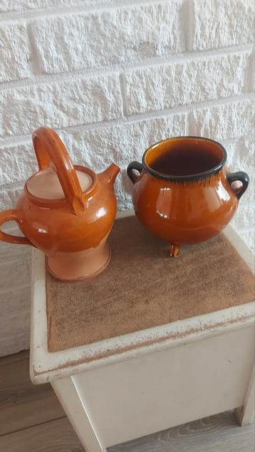 Leuke brocante Franse kruik en pot (Vallauris) beschikbaar voor biedingen