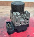 Mitsubishi L200 2006-2015 ABS rem pomp mn102452 1338007110, Gebruikt, Ophalen of Verzenden, H, H