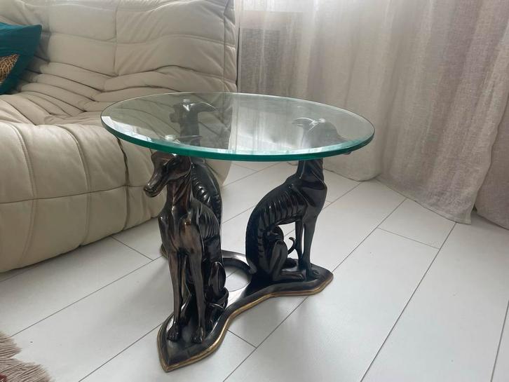 Maitland-Smith Cocktailtafel met 3 windhonden, jaren 80, Huis en Inrichting, Tafels | Bijzettafels, Zo goed als nieuw, Rond, 45 tot 60 cm