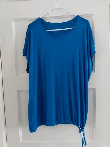 Top maat 44 ( in nieuwstaat ) beschikbaar voor biedingen