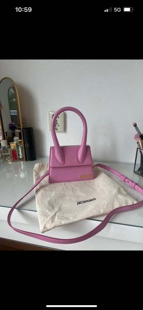 Originele Jacquemus, Sieraden, Tassen en Uiterlijk, Tassen | Damestassen, Zo goed als nieuw, Schoudertasje, Roze, Ophalen of Verzenden