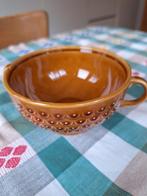 3 verschillende bruine  vintage soepkommen, Overige materialen, Ophalen of Verzenden, Zo goed als nieuw, Kom(men)