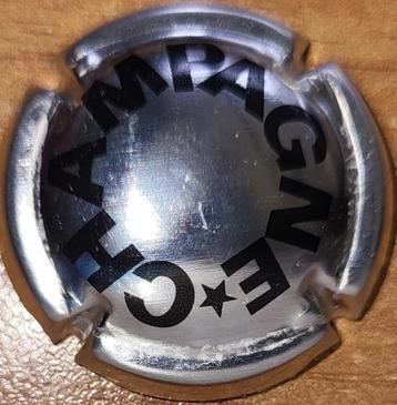 Champagnecapsule van VIGNERONS zilver & zwart nr.394b beschikbaar voor biedingen