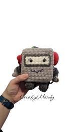 Handgehaakte speelkubus robot, Ophalen of Verzenden, Nieuw, Kraamcadeau