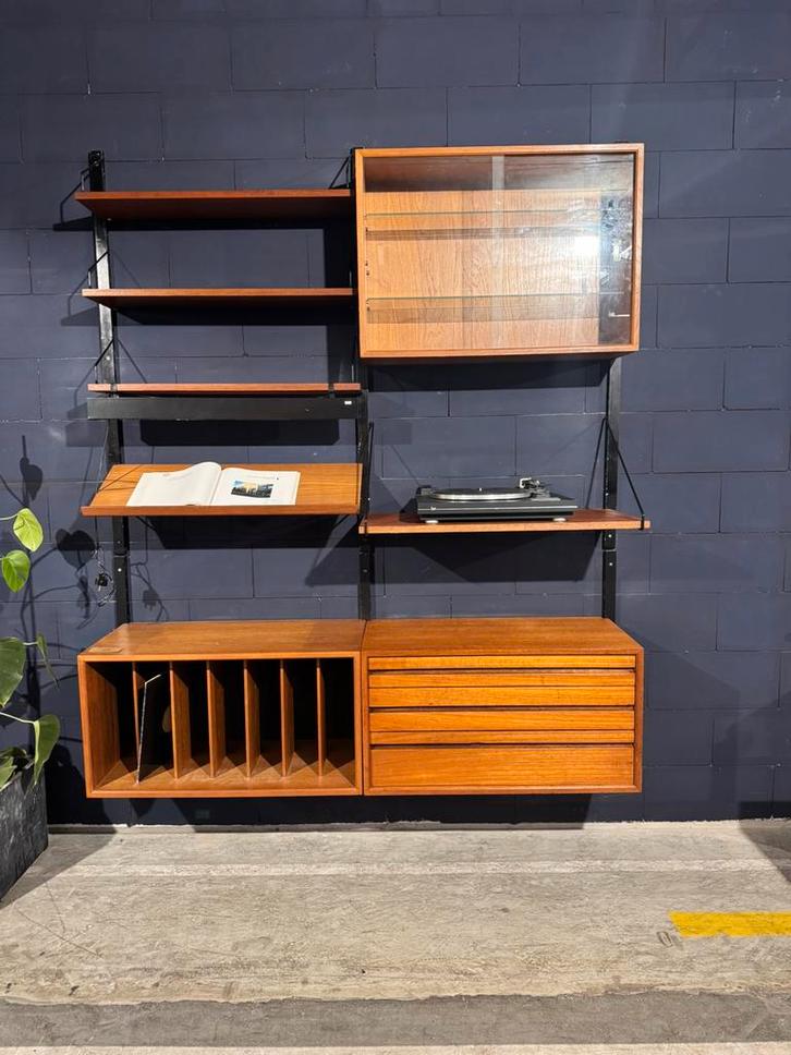 Poul Cadovius by Royal System vintage modulair wandsysteem, Huis en Inrichting, Kasten | Wandmeubels, Zo goed als nieuw, 200 cm of meer