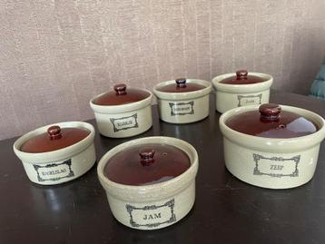 Handmade Moira 6 potjes beschikbaar voor biedingen