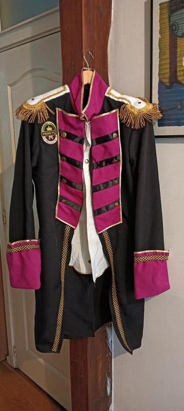 Carnavalsjas maat L beschikbaar voor biedingen