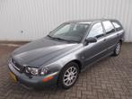 Volvo V40 1.8 Europa ( APK 06-02-2026 ) (bj 2005), 65 €/maand, Stoelverwarming, Gebruikt, 4 cilinders
