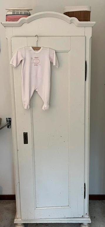 Kledingkast wit grenen: babykamer of kinderkamer beschikbaar voor biedingen