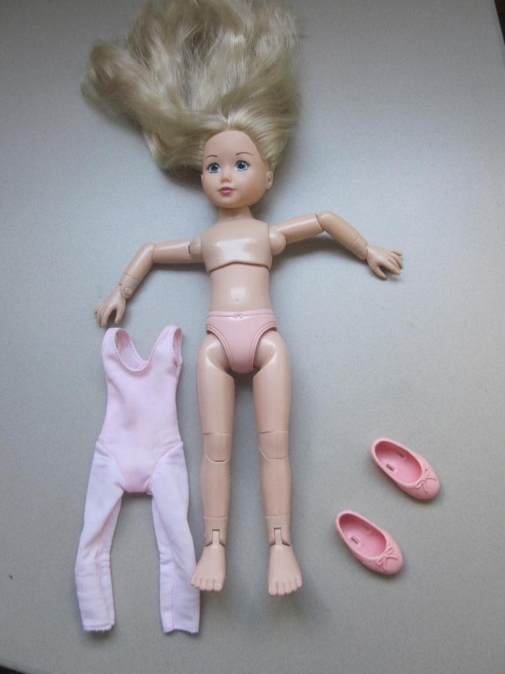 Zapf Creation zeer beweeglijke Ballerina pop lang blond haar, Verzamelen, Poppen, Zo goed als nieuw, Fashion Doll, Ophalen of Verzenden