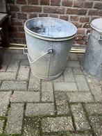 Oude emmers te koop, Huis en Inrichting, Emmers, Ophalen, Gebruikt, IJzer, Met handgreep