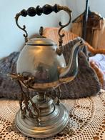 Antieke theeketel op onderstel, Ophalen of Verzenden