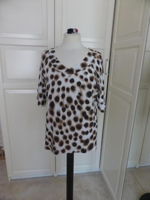 top van Marc Cain maat 44, Kleding | Dames, Tops, Gedragen, Maat 42/44 (L), Bruin, Zonder mouw, Ophalen of Verzenden