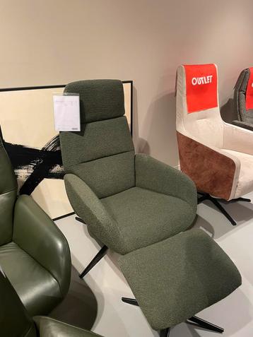 Montel fauteuil ergo + voetenbank beschikbaar voor biedingen