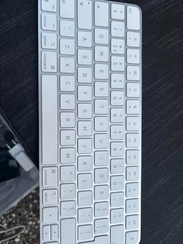 Apple Wireless Keyboard – Bluetooth – QWERTY beschikbaar voor biedingen