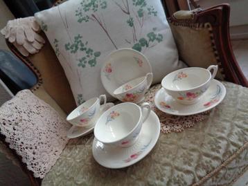 4 Brocante Kop & Schotels Tulpen van Mosa ** Mimosa ** beschikbaar voor biedingen