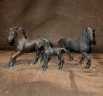 Schleich Friese merrie, hengst & veulen, Ophalen of Verzenden, Nieuw, Paard, Beeldje of Figuurtje