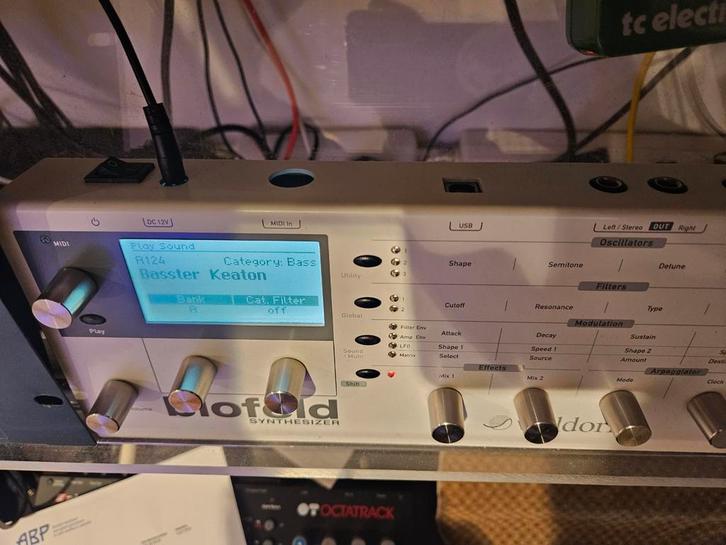Waldorf Blofeld Desktop Synthesizer, Muziek en Instrumenten, Synthesizers, Gebruikt, Overige aantallen, Overige merken, Met midi-aansluiting