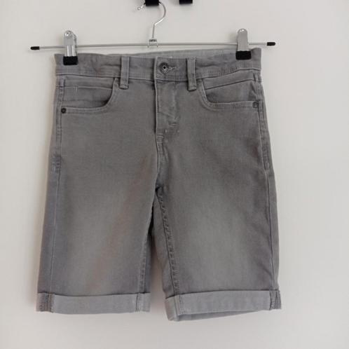 Name it jeans korte broek lichtgrijs maat 140, Kinderen en Baby's, Kinderkleding | Maat 140, Gebruikt, Jongen, Broek, Ophalen of Verzenden