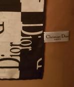 100% zijden Dior shawl 66x66 cm, Nieuw, Dior, Ophalen of Verzenden, Sjaal