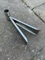 Gebruikte mastbeugel voor oa TV antenne, Ophalen of Verzenden, Gebruikt
