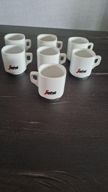 Segafredo koffiekopjes 6 stuks porseleinen kopjes beschikbaar voor biedingen