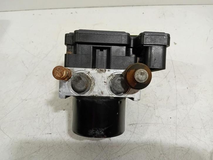 Abs pomp Suzuki Swift, Auto-onderdelen, Remmen en Aandrijving, Suzuki, Gebruikt, Herkomst onderdeel bekend, 12 maanden garantie