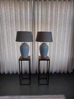 Landelijke witte tafellampen met beige kap, Huis en Inrichting, Ophalen, Zo goed als nieuw, Minder dan 100 cm