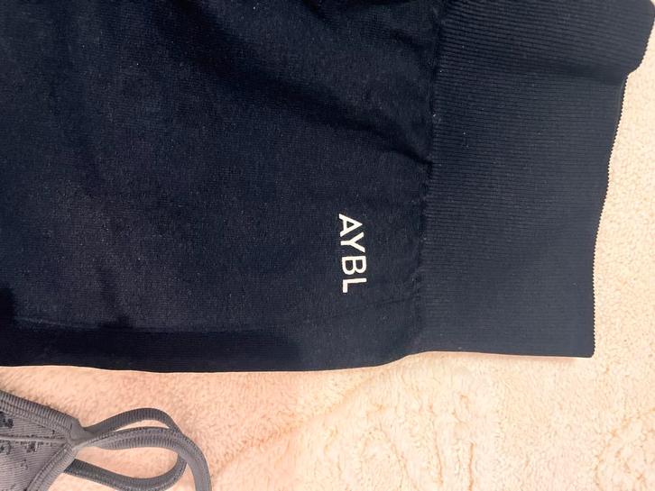 AYBL Sport Set - Top M & Legging S, Kleding | Dames, Sportkleding, Nieuw, Fitness of Aerobics, Zwart, Ophalen of Verzenden