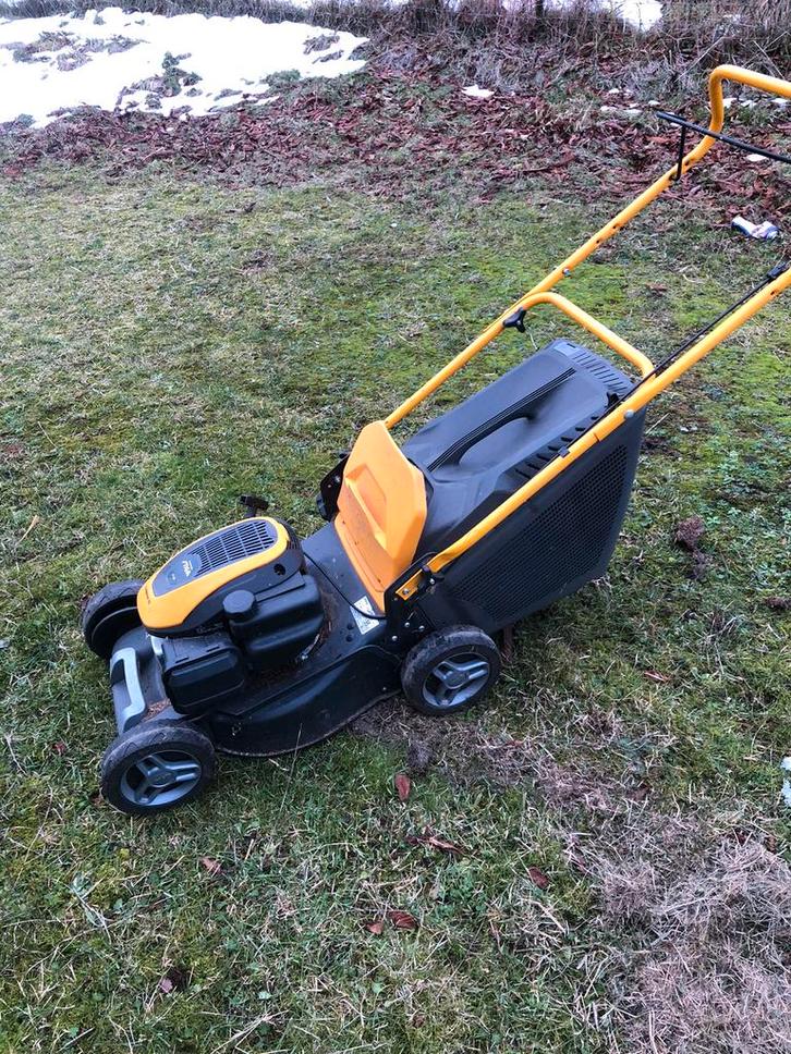 Grasmaaier stiga Combi 48S, Tuin en Terras, Grasmaaiers, Zo goed als nieuw, Benzine-grasmaaier, 40 t/m 49 cm, Cirkelmaaier, Opvangbak